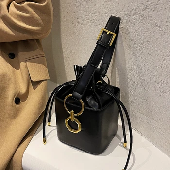 2023 Нова марка дизайнерска чанта-торба на съвсем малък за жени, модни преносима малка квадратна чанта-кутия, мека чанта през рамо от изкуствена кожа