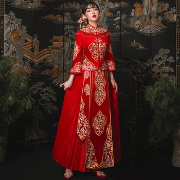 Есен ретро китайското рокля с бродерия на цветя и пискюли, традиционната сватбена рокля на булката и младоженеца Чонсам Сватбена рокля