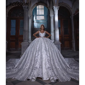 Луксозна сватбена рокля без ръкави на спагети презрамки с пайети и кристали 2023 Бална рокля с дължина до пода, с влак, расшитое мъниста сватбена рокля с цип
